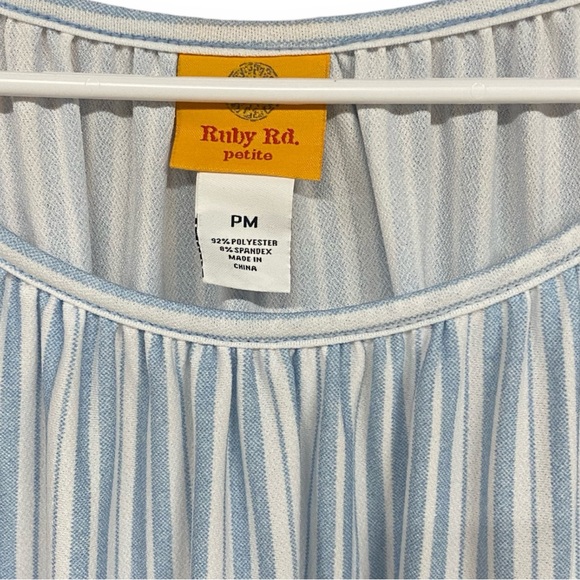 NWT Ruby Rd. Petite Botanical Garden Boho Top PM - Picture 4 of 5